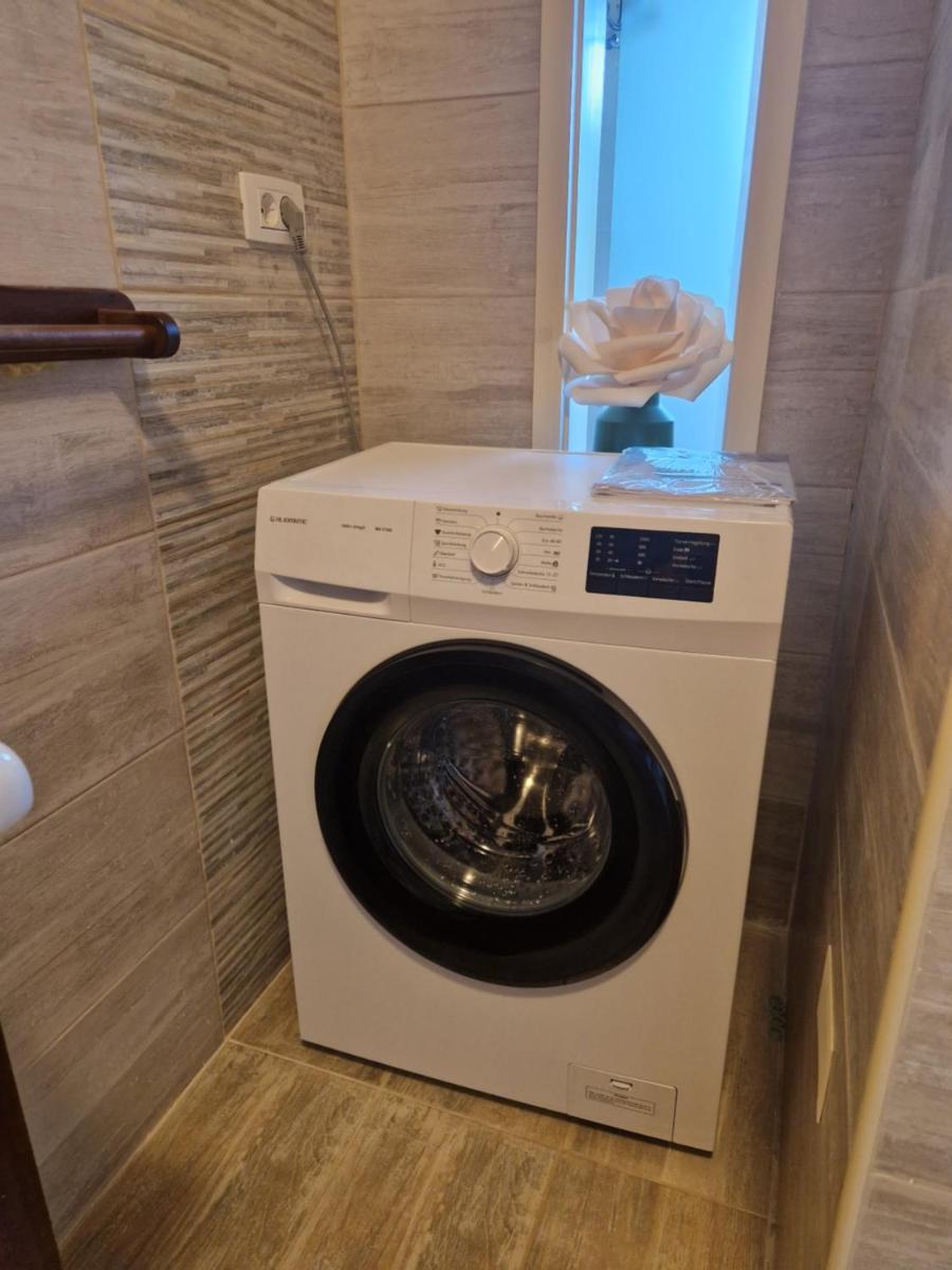 Comfortable Apartment & Studio in Village Centre - Housity