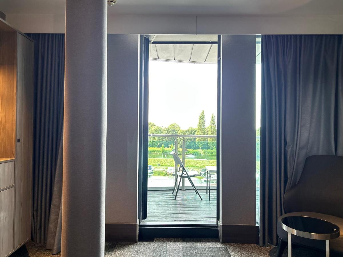 Crowne Plaza London - Kingston by IHG - Housity
