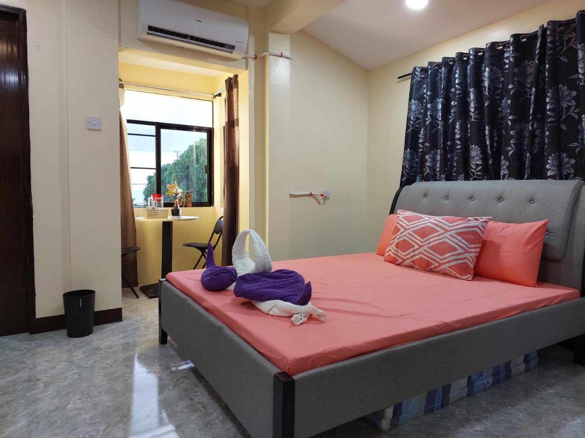T&J Guest House - Housity