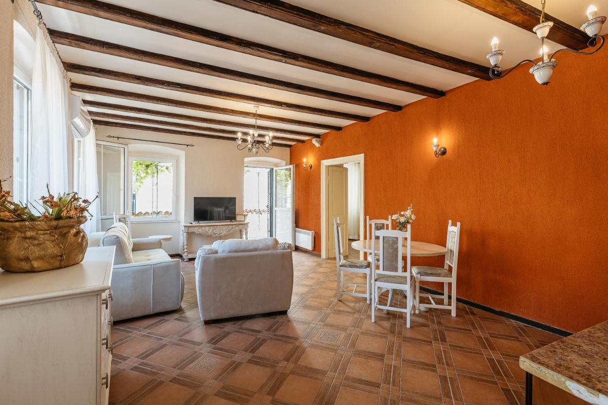 Apartments Leo - Hizvo