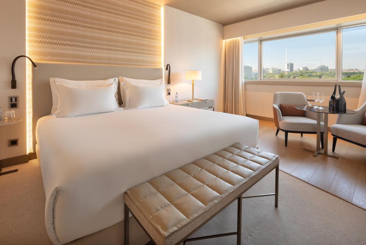 Uma cama ou camas num quarto em EPIC SANA Marquês Hotel