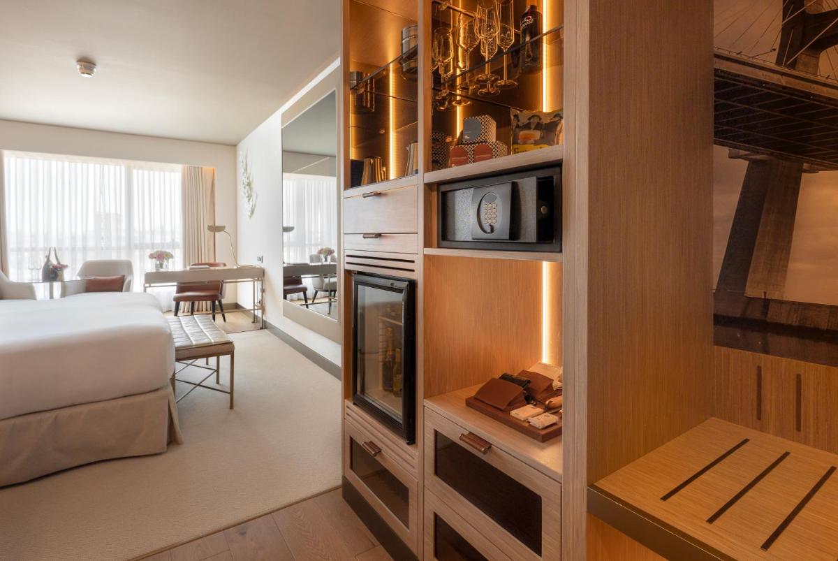 A cozinha ou kitchenette de EPIC SANA Marquês Hotel