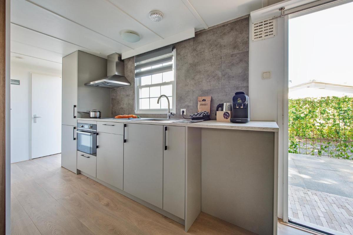 88, Renovated July '25 - In The Woods - AC - Parking - Housity