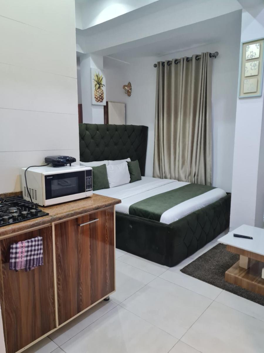 The Panache Luxury Apartment - Housity