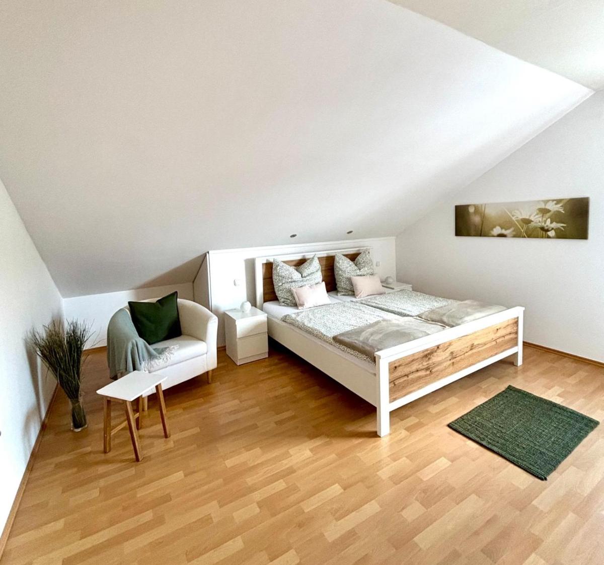 Ferienwohnung-Charly - Housity