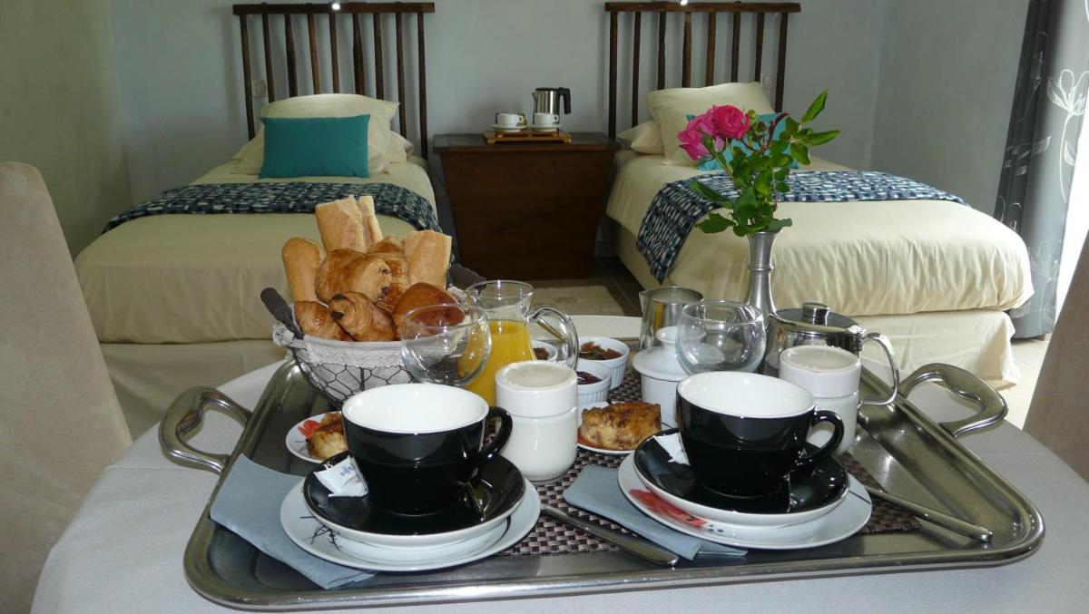 Nourriture dans l'hôtel ou à proximité