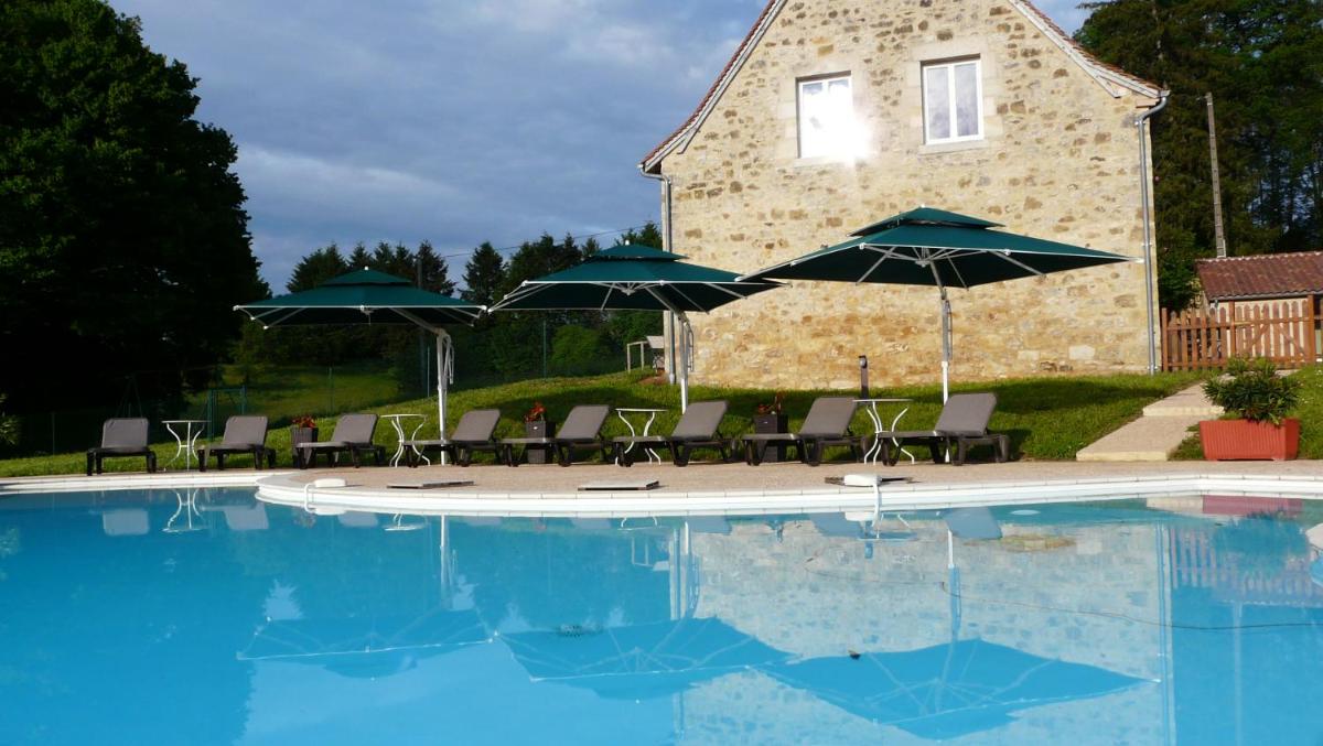 Piscine de l'établissement Domaine de Janis & Spa ou située à proximité