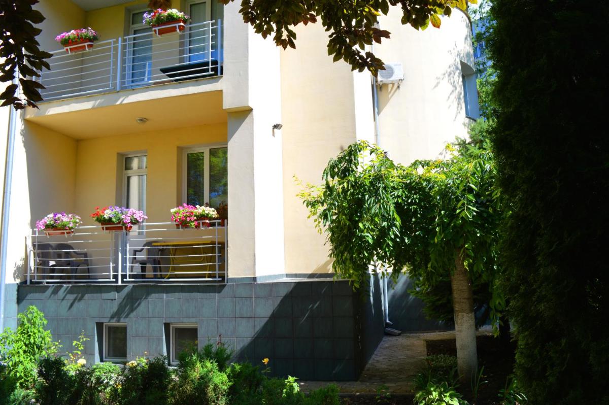 Mini Chisinau Hotel - Housity