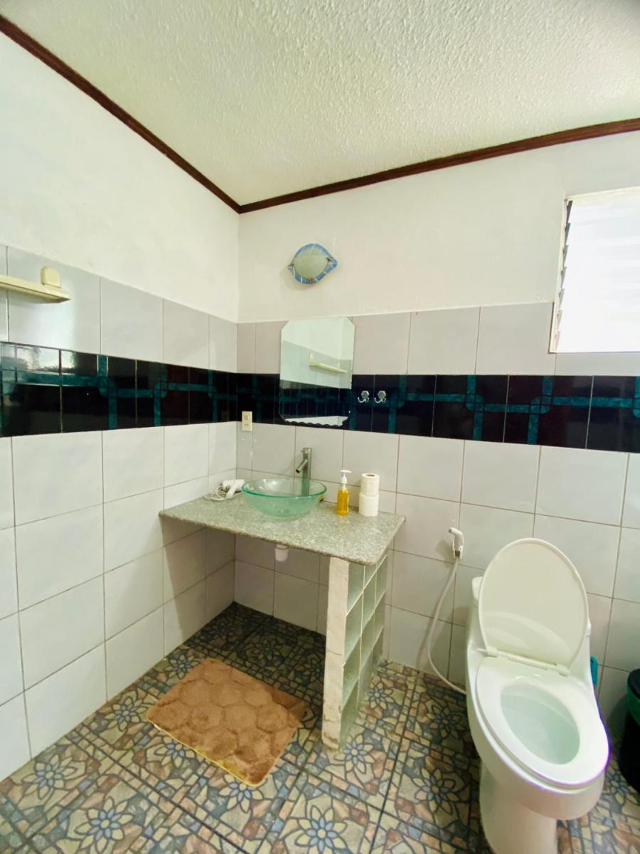 TipTop Hotel, Resto and Delishop - Hizvo