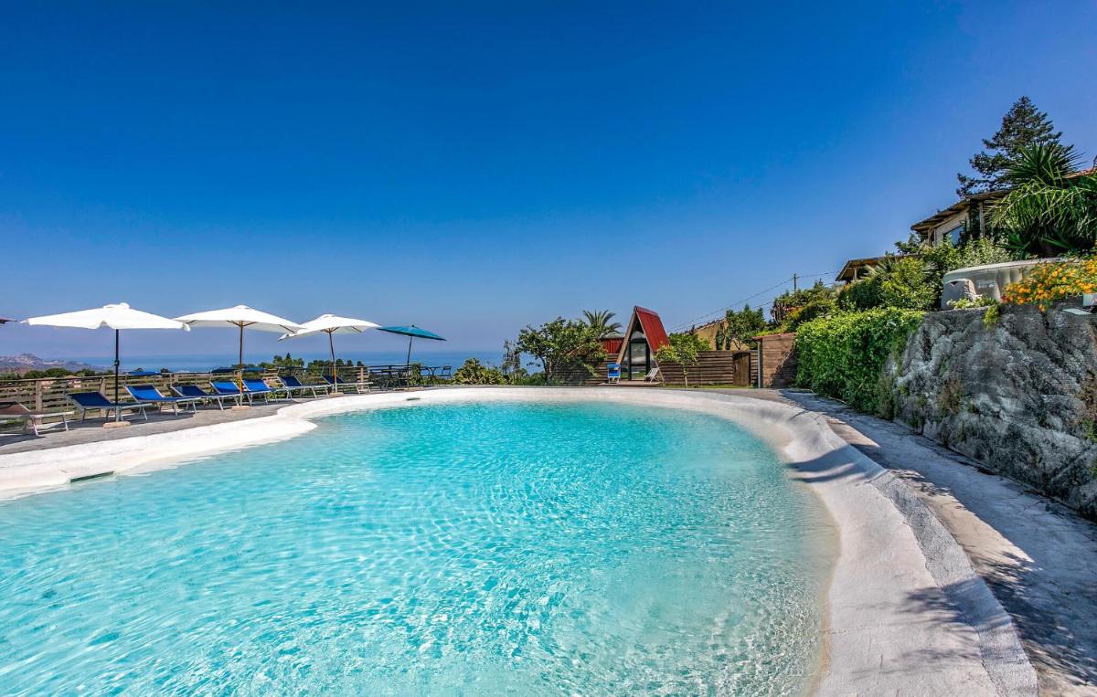 Amazing Home In Piedimonte Etneo With Sauna - Housity