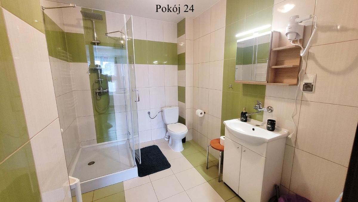 Pod Dębem - Housity