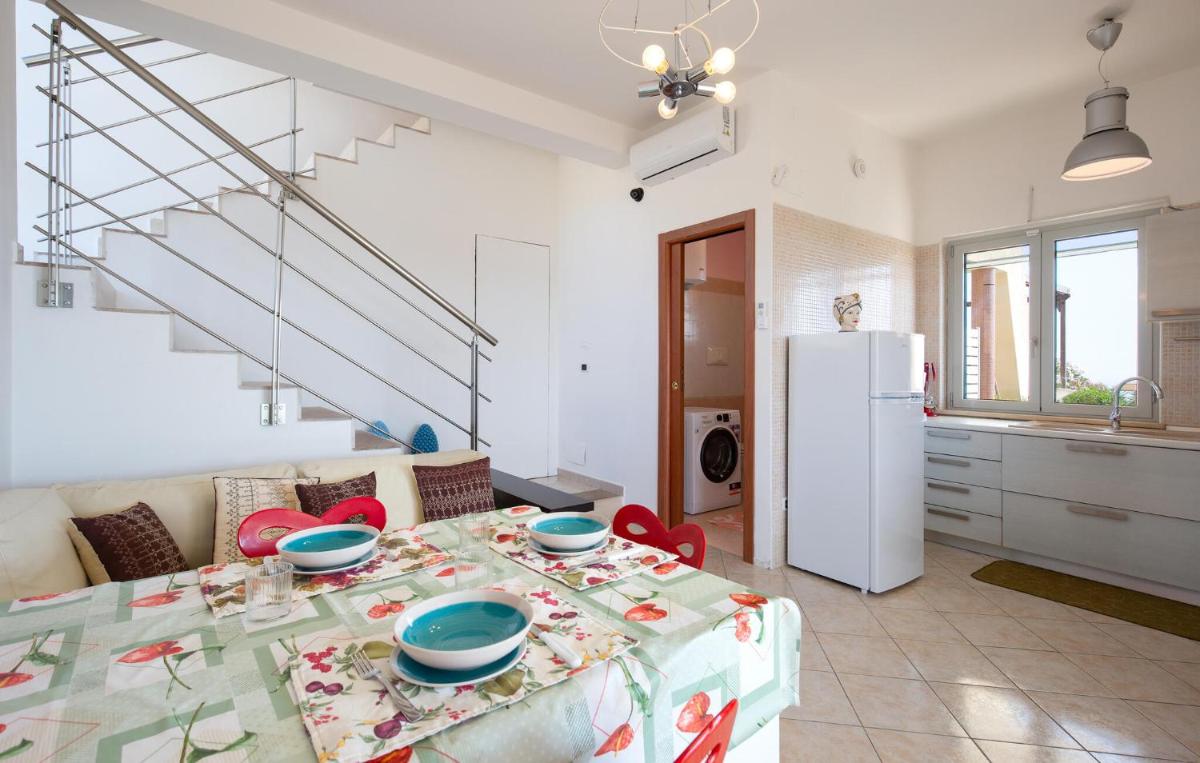 Amazing Home In Belmonte Calabro - Housity