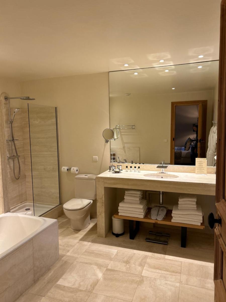 Salle de bains dans l'établissement Beaumanoir Small Luxury Boutique Hotel