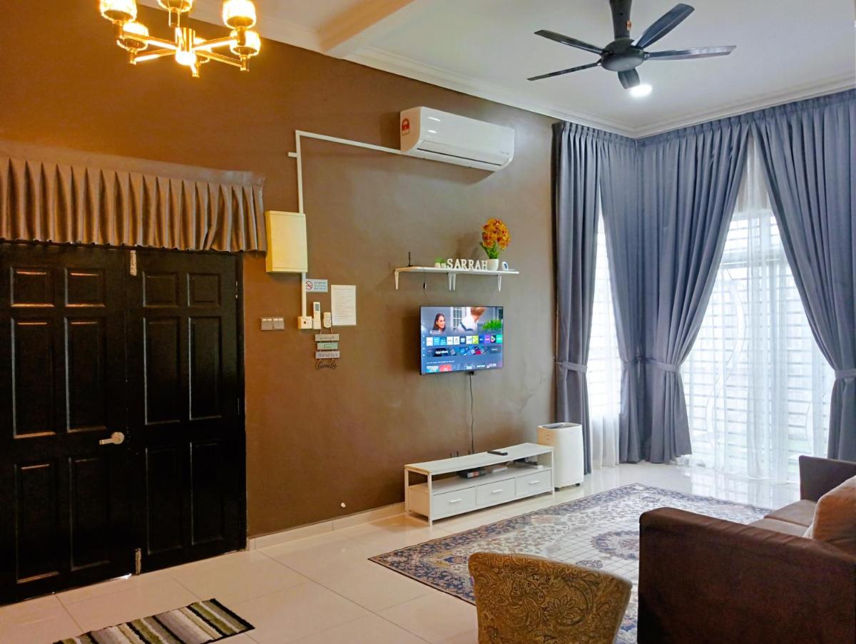 Sarrah Homestay At Kasa Height Residence - Housity