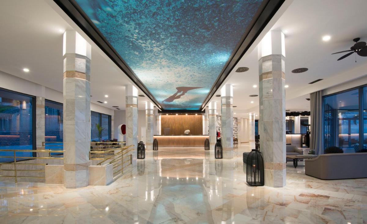 Imagem da galeria de Hotel Baia Azul no Funchal