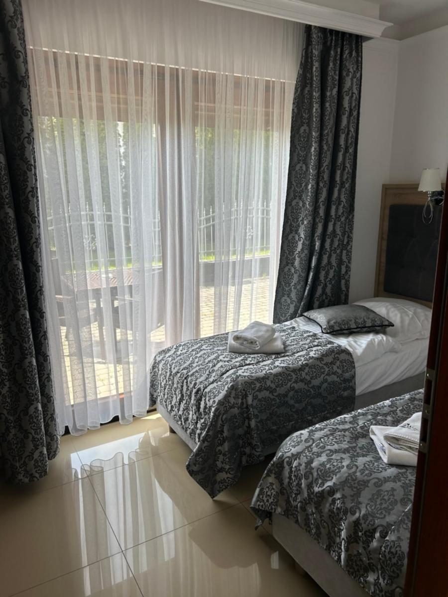Wichrowe Wzgórze Chmielno - Housity