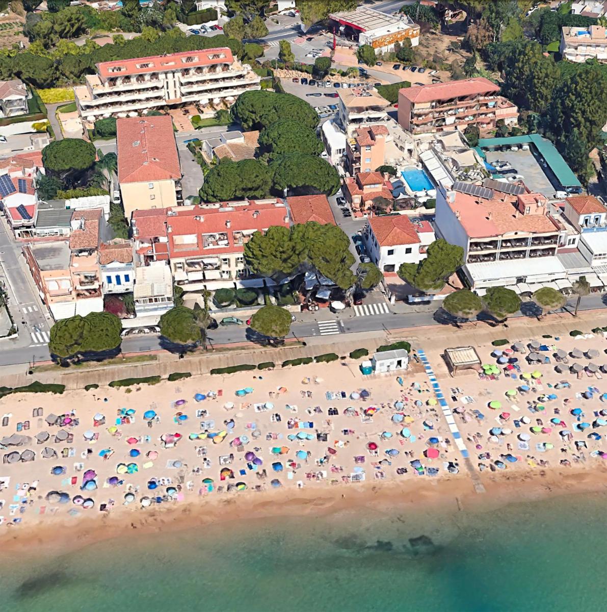Playa de o cerca de este hotel