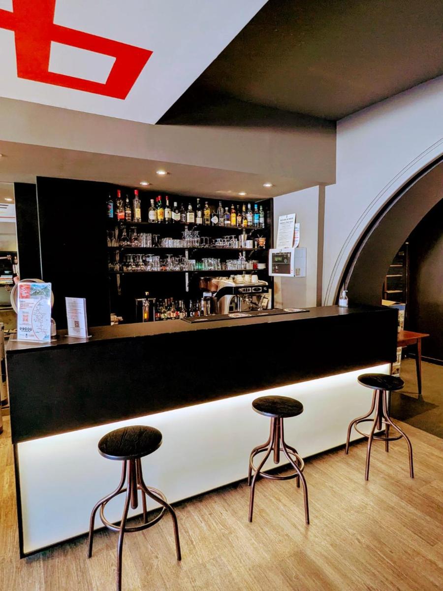 Hotel Thonon Centre Le Comte Rouge - Housity
