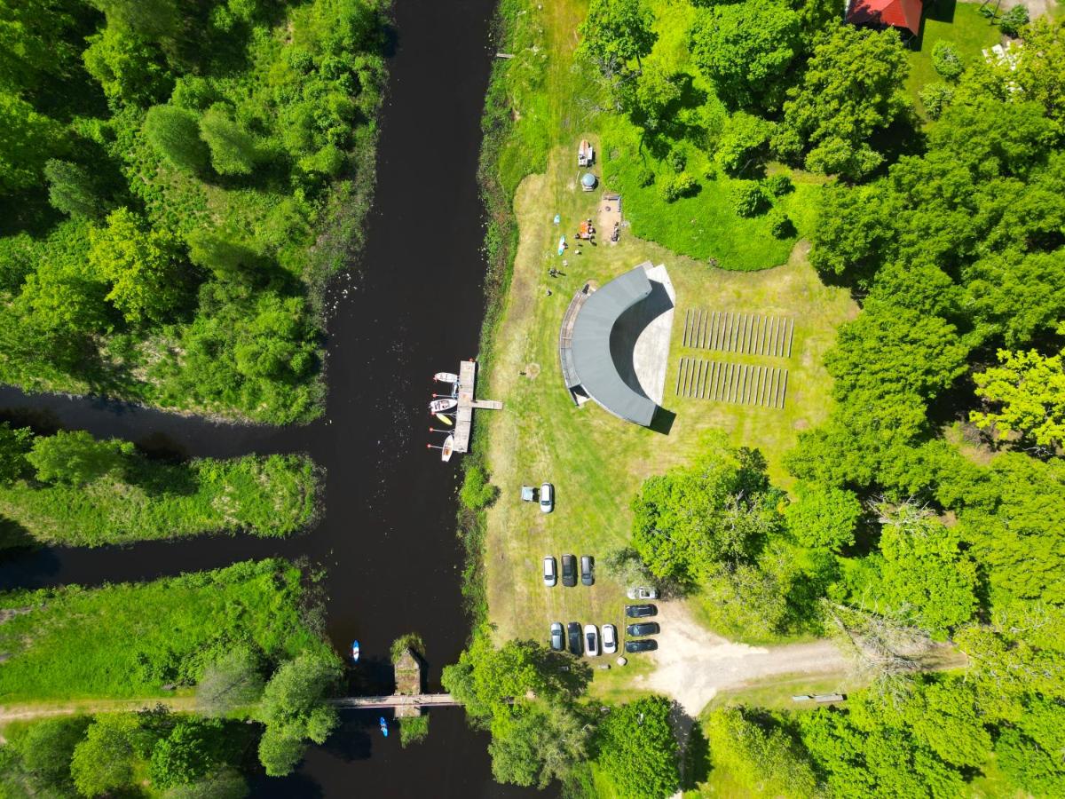 Suislepa Puhkekeskus - Housity