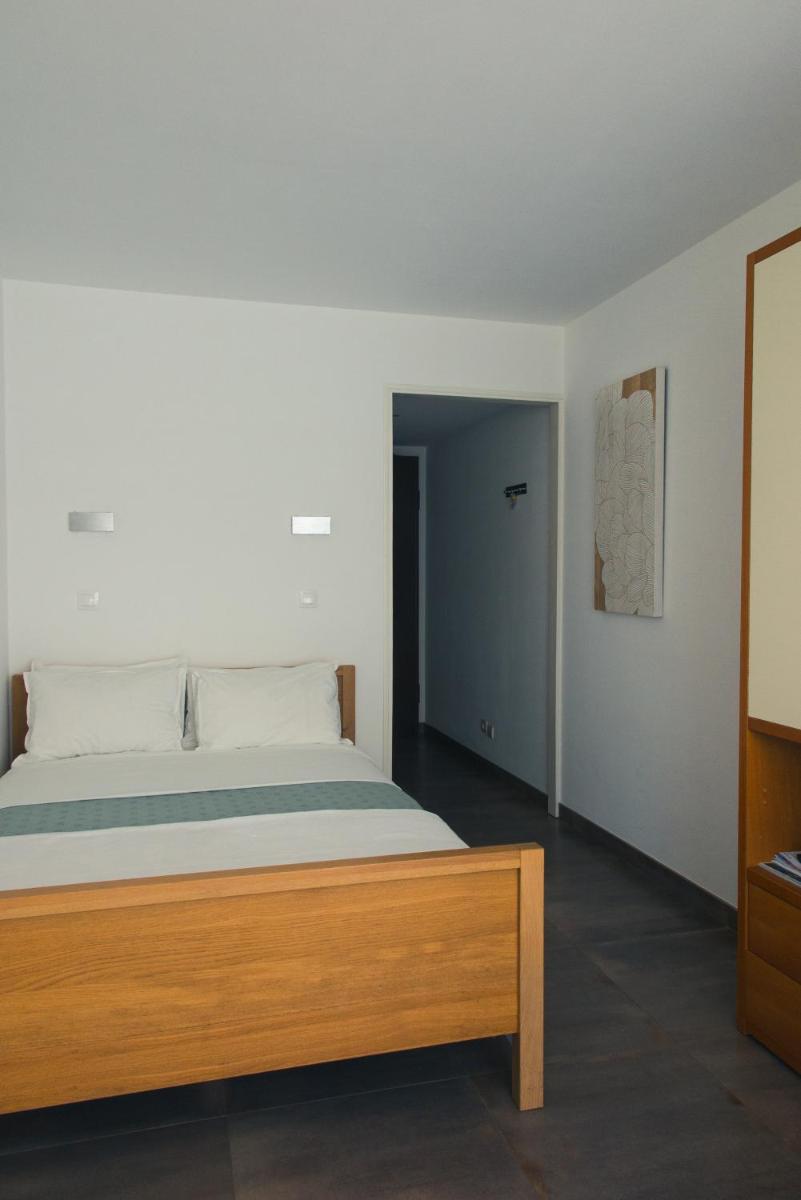 Les Jasmins - Housity