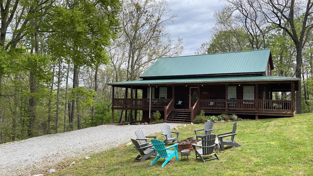 The Lake House At Dale Hollow! - Housity