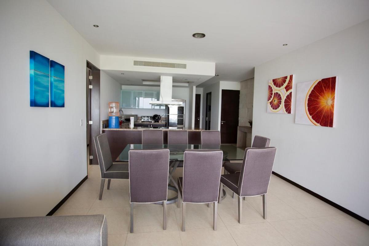 Ocean view 3 bedroom condo! Infinity pool - Housity