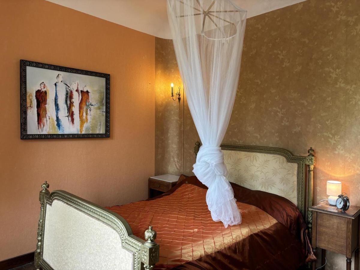 Villa de charme avec jardin clos, proche de Vichy, idéale pour séjours en famille - FR-1-489-533 - Housity