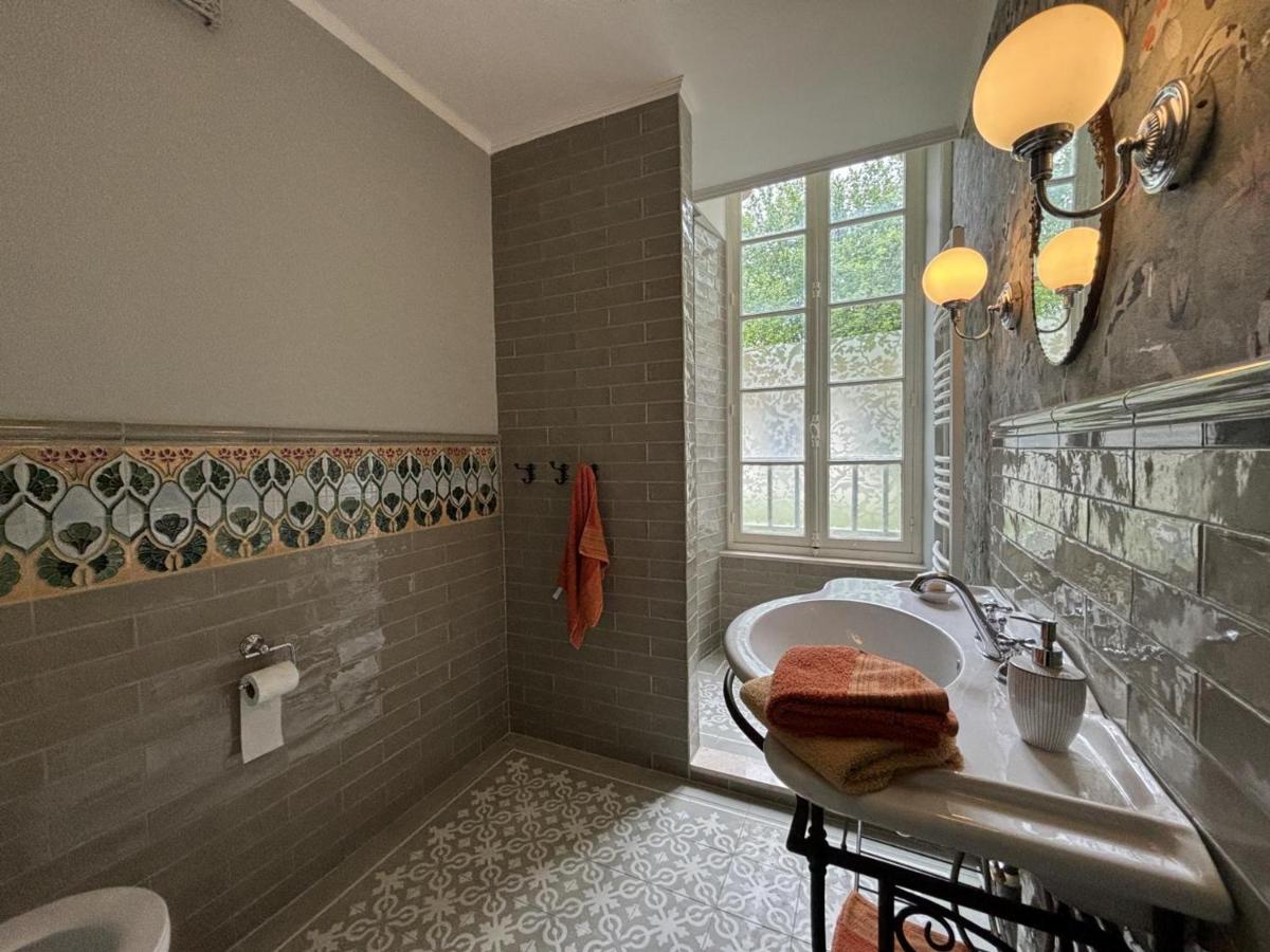 Villa de charme avec jardin clos, proche de Vichy, idéale pour séjours en famille - FR-1-489-533 - Housity