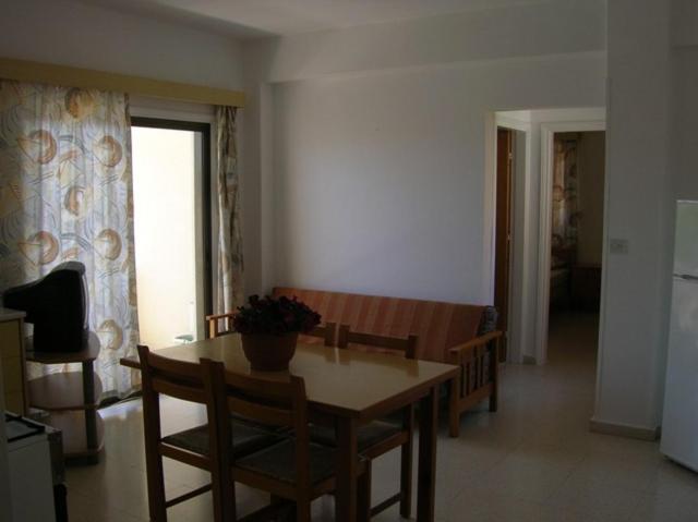 Marios Apartments - Housity