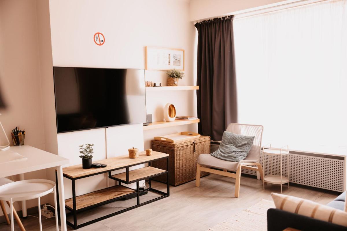 Sea Side - Housity