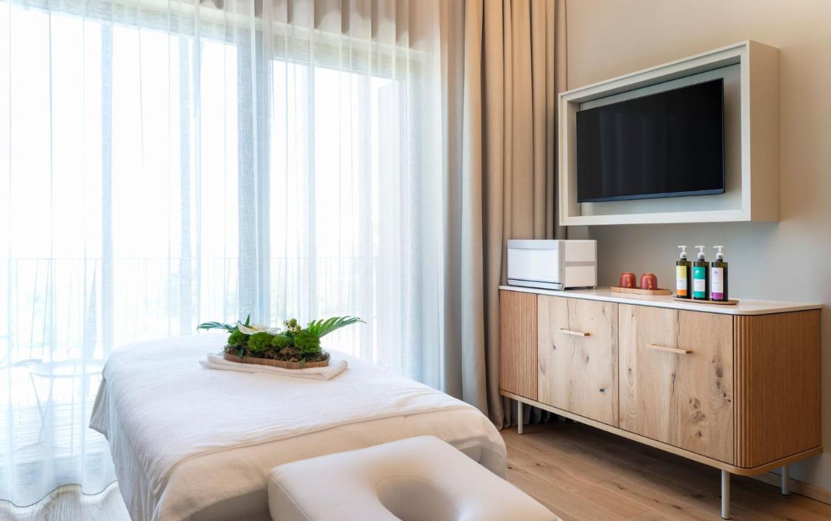 TV/Unterhaltungsangebot in der Unterkunft WALDWEIT Rheingau Hotel und Retreat