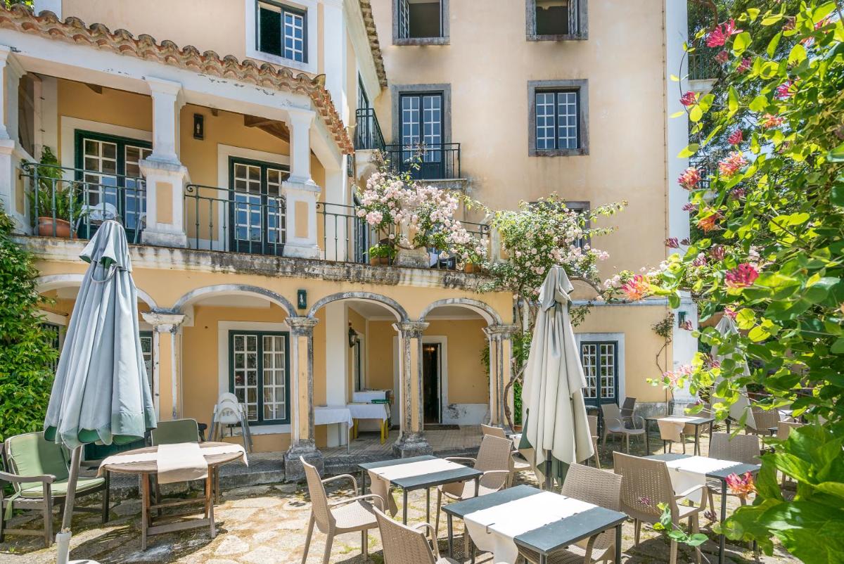 O edifício onde o hotel está situado