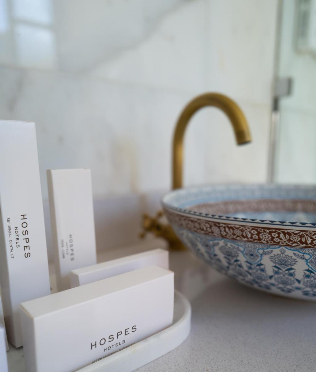 Imagen de la galería de Hospes Palacio de los Patos, a Member of Design Hotels, en Granada