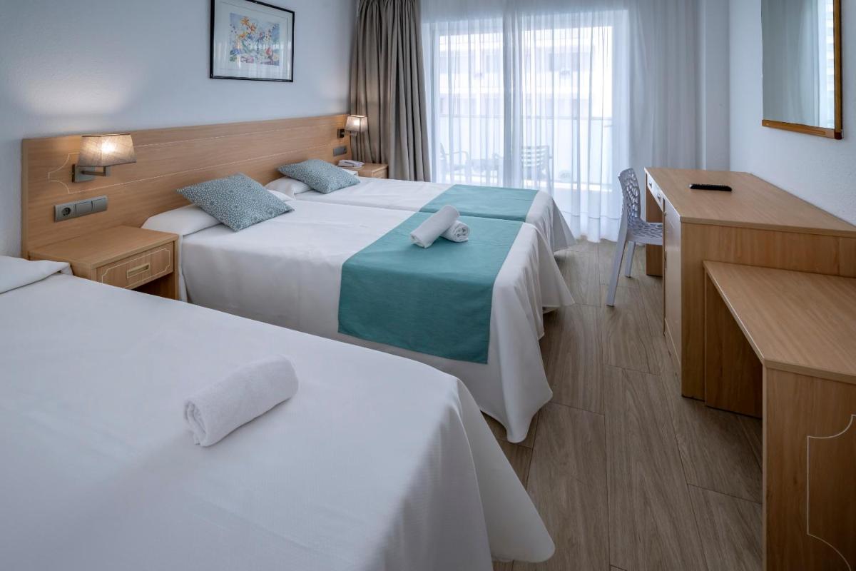 Cama o camas de una habitación en 4R Salou Park Resort II
