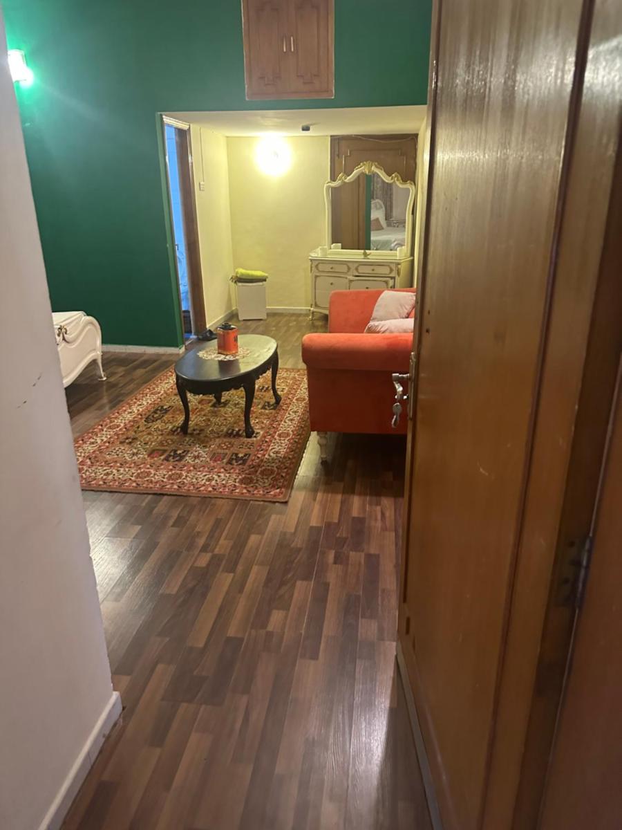 Royal Two Bed Villa Independent F 10-2 Islamabad - Housity