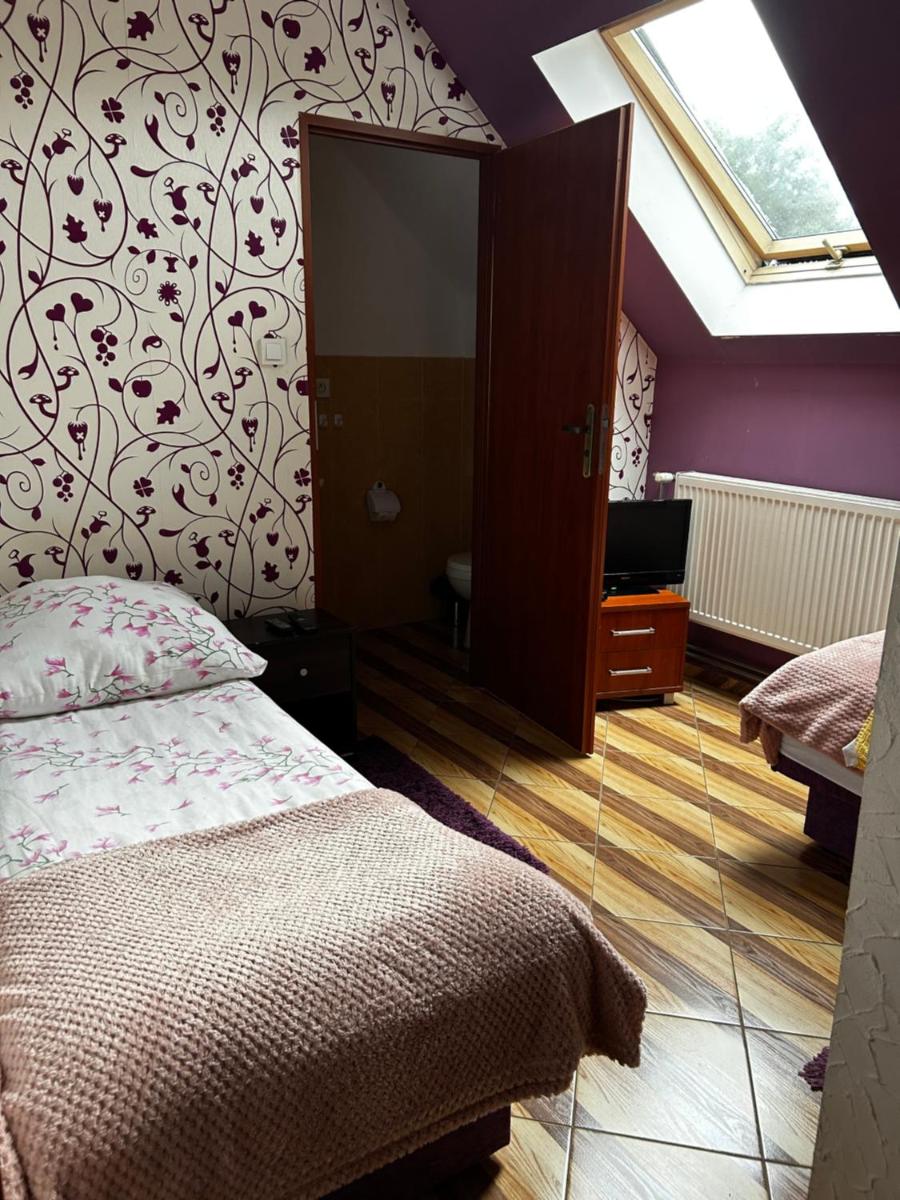 Restauracja Łania - Housity