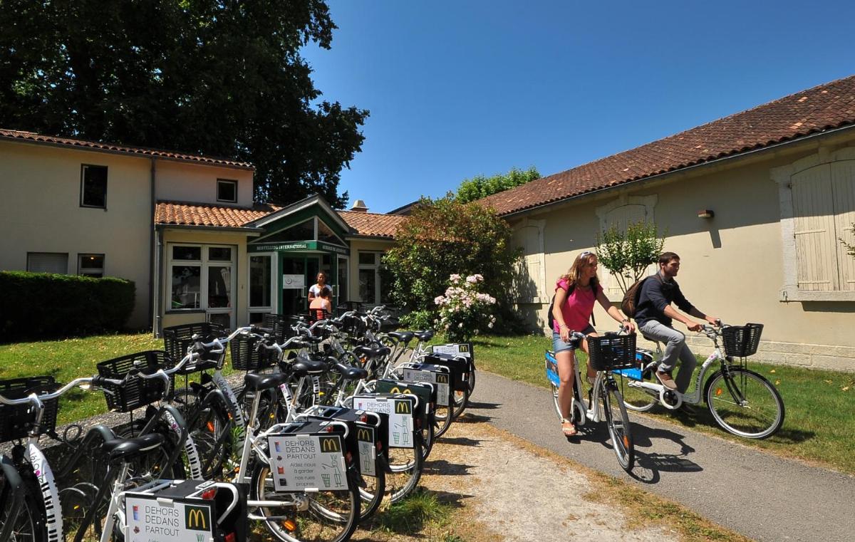 Auberge de Jeunesse de Saintes - Housity