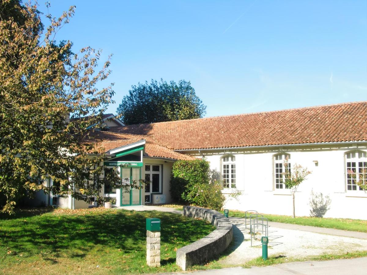 Auberge de Jeunesse de Saintes - Housity