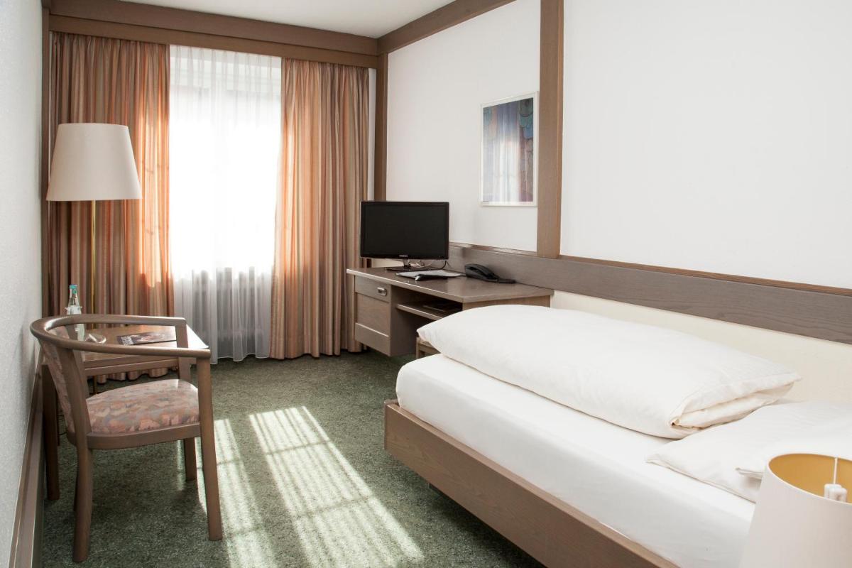Hotel & Restaurant Waldshuter Hof - Housity