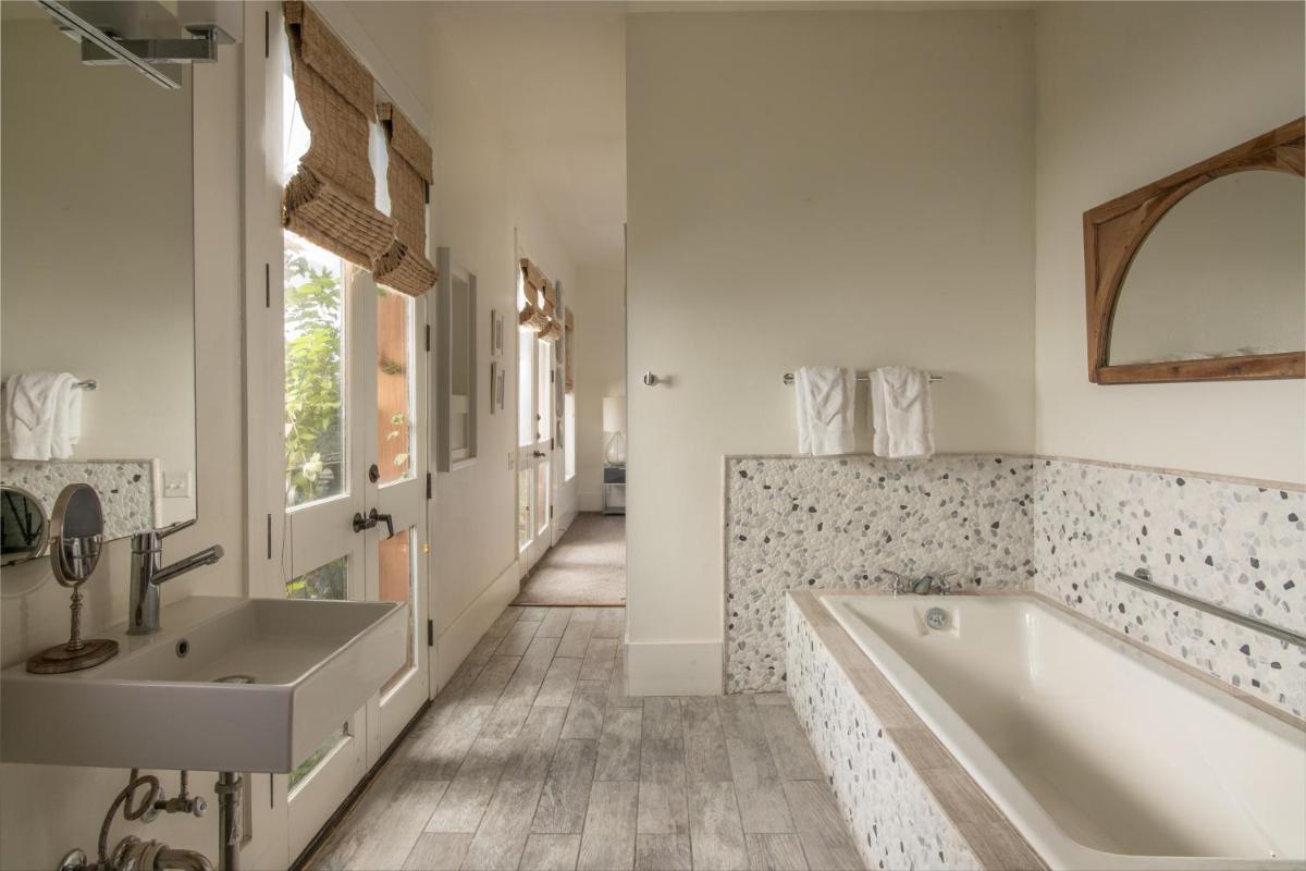 Sage Hill Inn & Spa - Housity