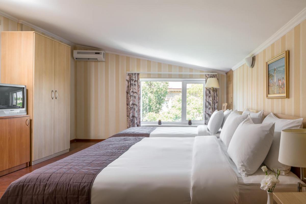 Arcadia Hotel - Housity