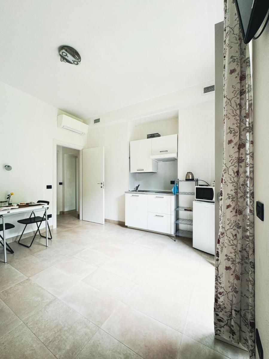 Emilio House - Housity