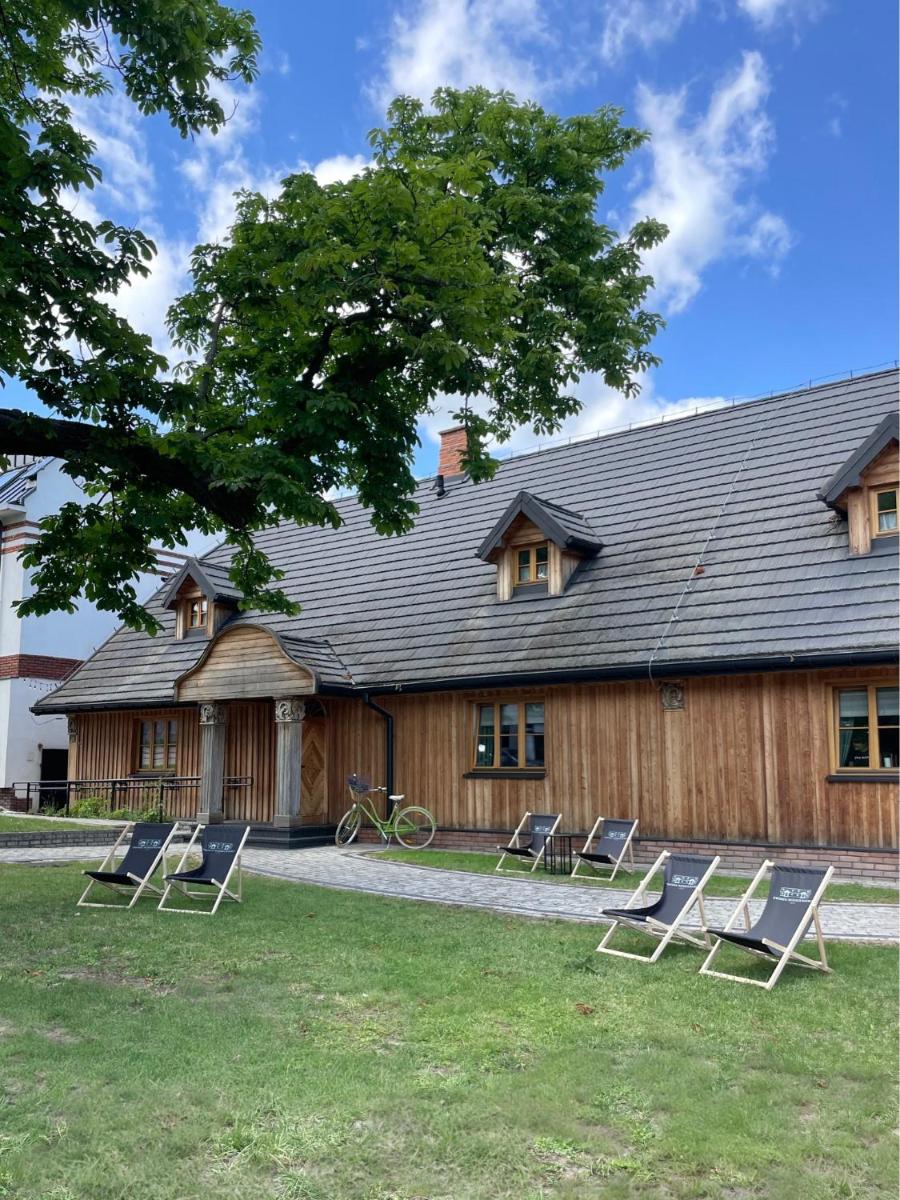 Dworek Modrzewiowy - Housity