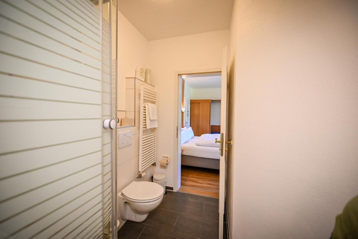 Hotel Mainblick Garni - Housity