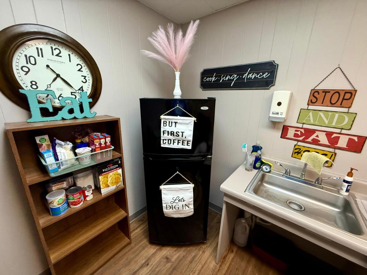 A Place to Stay Reservations Rooms - Housity