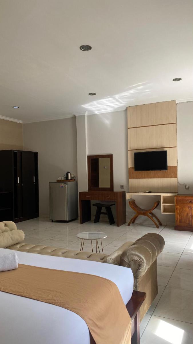 Surya Inn - Housity