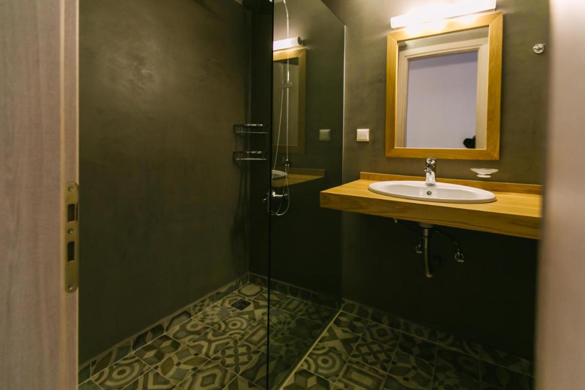 Maistros Kardamyli Apartments - Housity