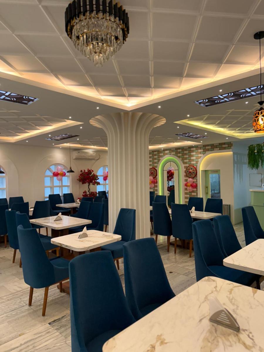 HOTEL DEO VOLENTE - Housity