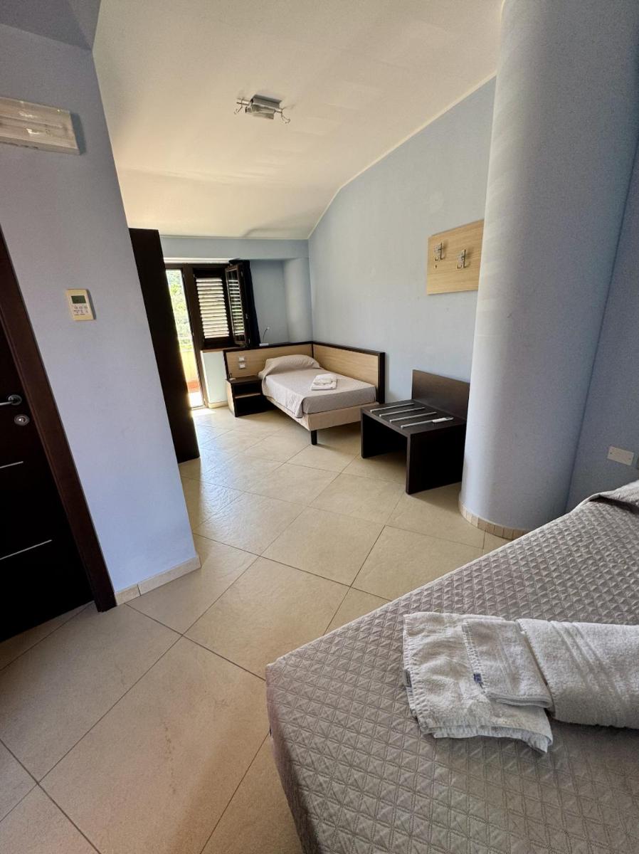 Syfar Palace Hotel - Housity
