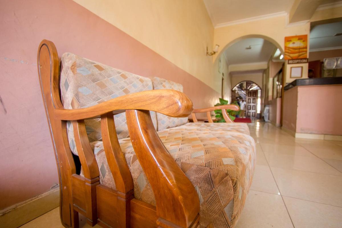Silver Bells Hotel - Housity